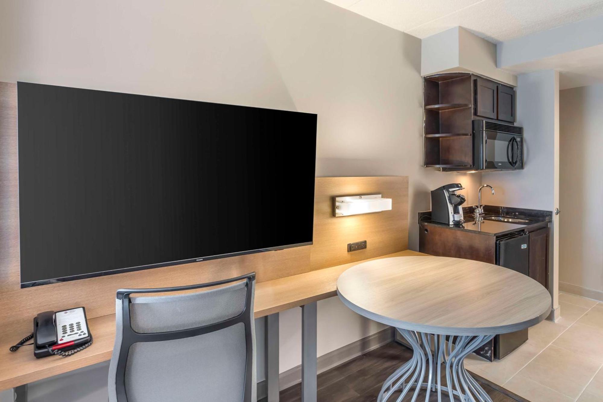 Best Western Plus Heritage Rail Inn & Suites York Luaran gambar